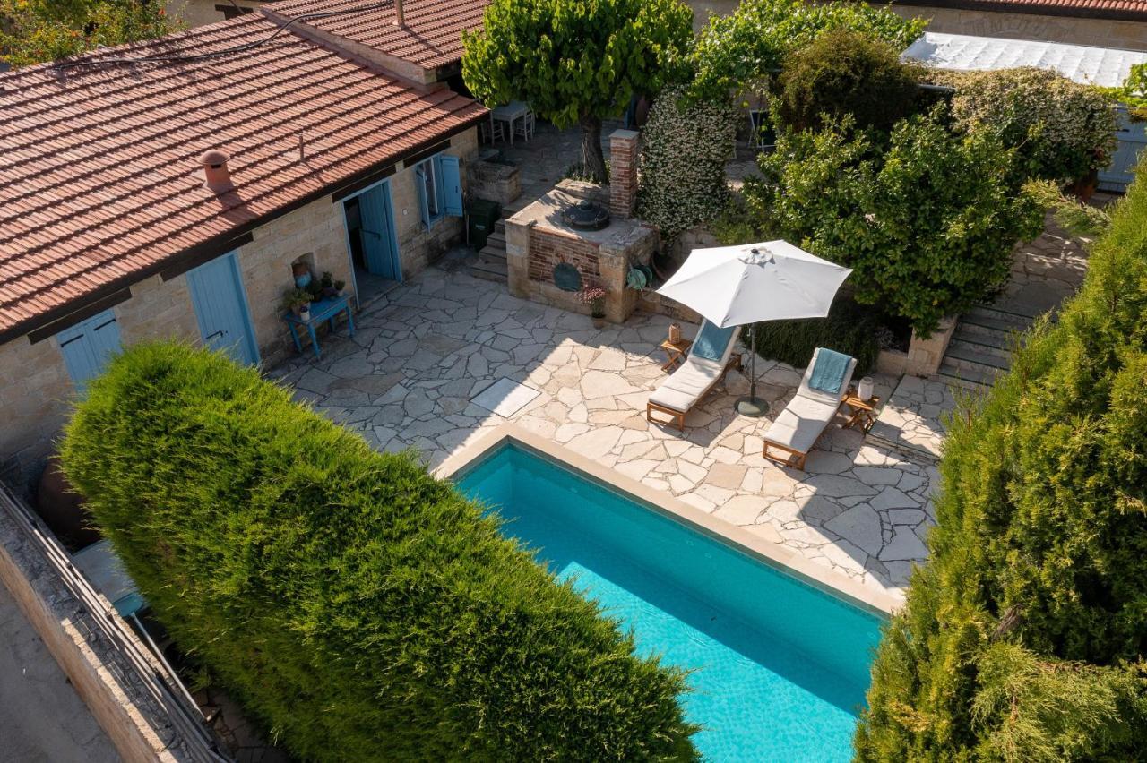 Villa Avgoustis Pachna Exterior photo