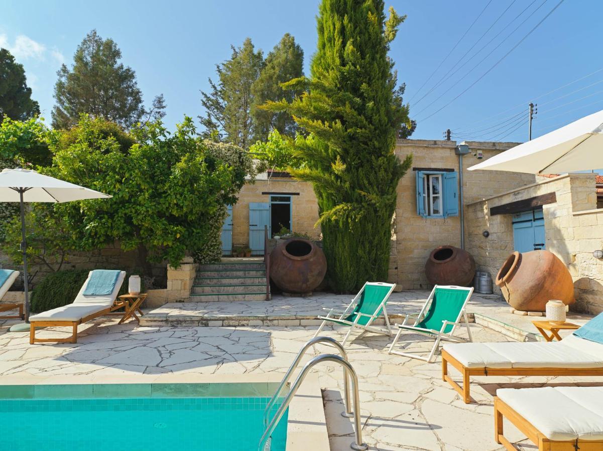Villa Avgoustis Pachna Exterior photo